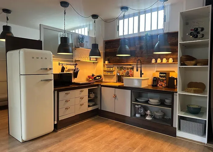 Апартаменты Eden's Retreat