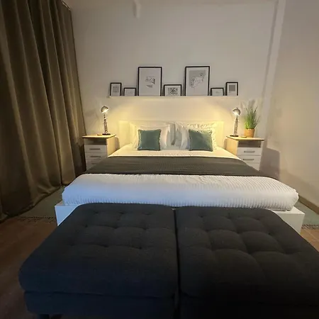 Eden's Retreat Апартаменты *