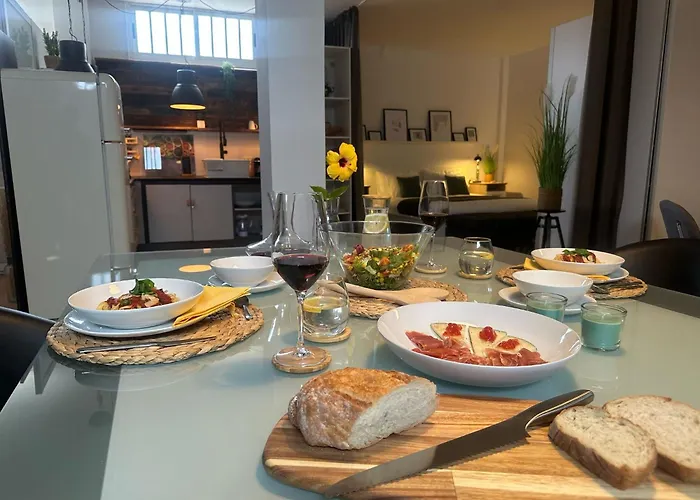 Eden's Retreat 阿罗纳