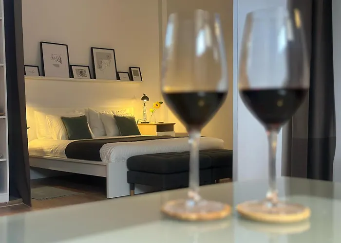 Eden's Retreat アロナ